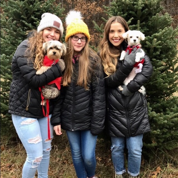 Meet your Posher, Julia - Picture 1 of 1